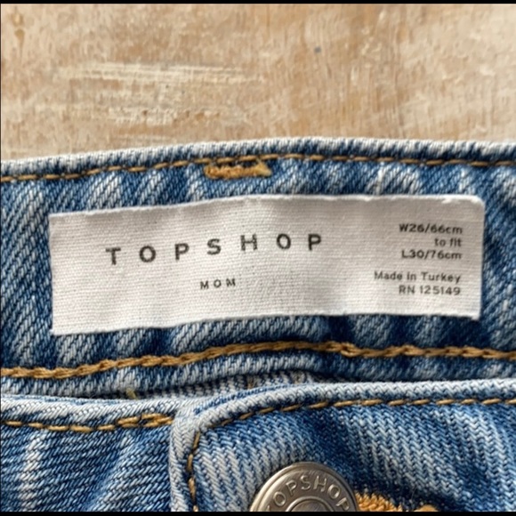 Topshop distressed blue denim mom jeans - Picture 5 of 9